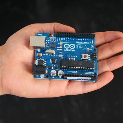 Open-source hardware platform Arduino uno. Courtesy of arduino.cc. Creative Commons Attribution.